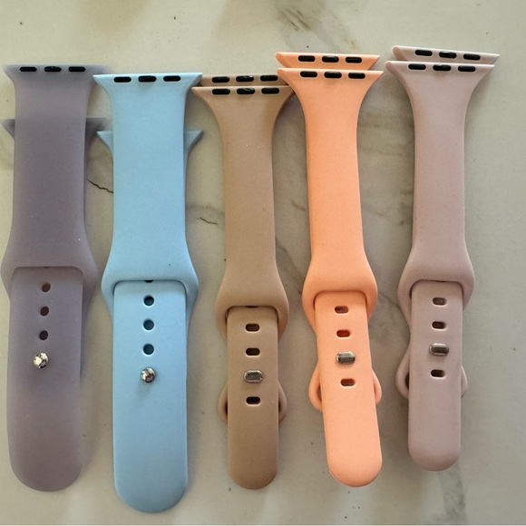 Apple Watch Series 7 - 41mm - Gold (WIFI+GPS) - Picture 8 of 10